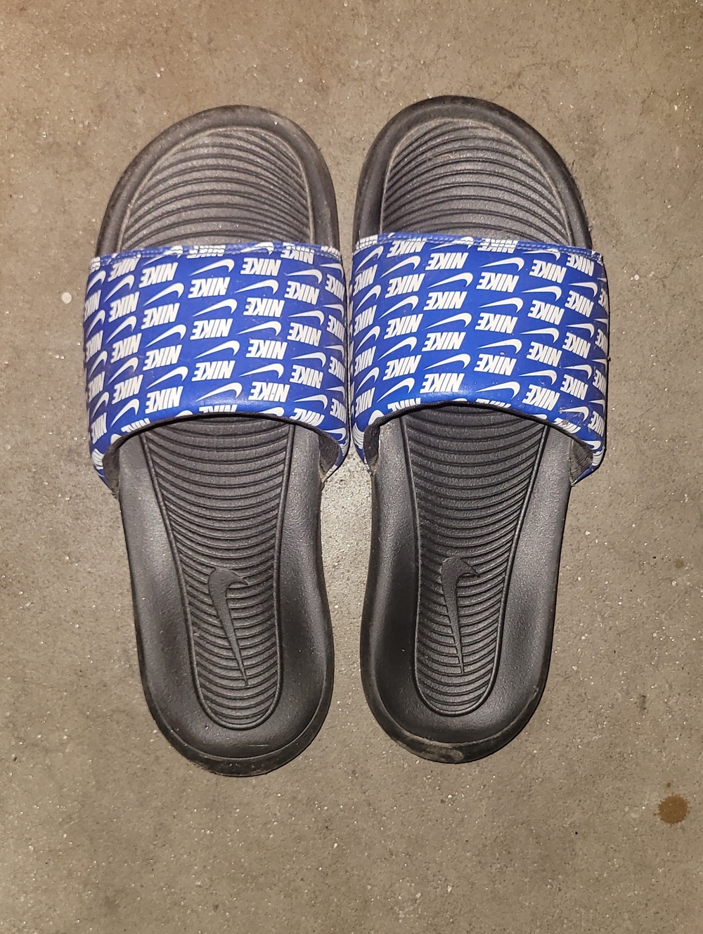 Nike Black with Blue Logo Repeat Slide Sandals Size 12